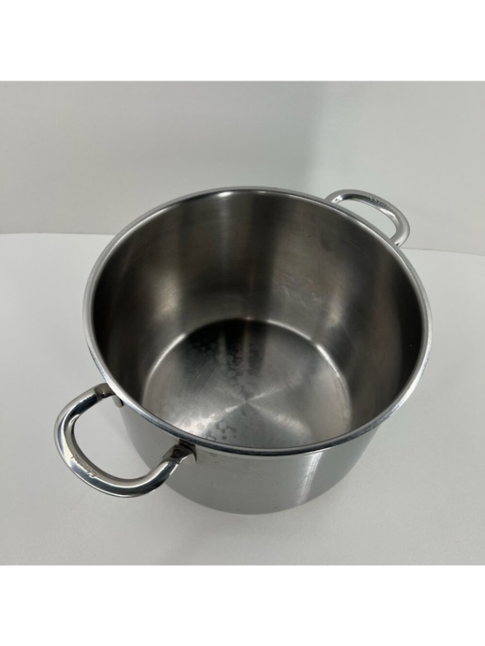 Chantal SL33-240 Stainless Steel Stockpot 8 Qt Two Handle Cooking Pot No Lid - Picture 6 of 11